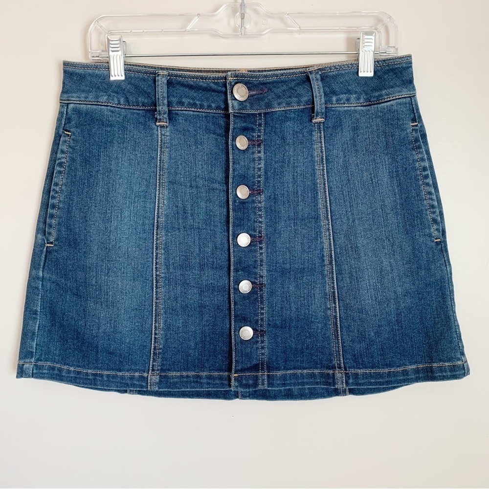 American Eagle Stretch A-Line Denim Mini Skirt Button Front Size 6 Pockets